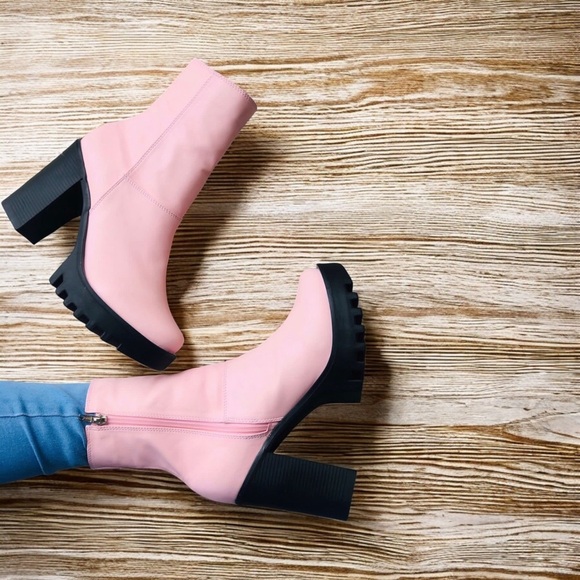 colombian Shoes - Pink Colombian high boots with wide heels size 8